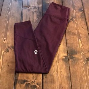 P’tula Active Alainah III Sleek legging M Eggplant